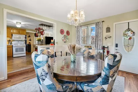 71 Clairmont Ave, Chicopee, MA 01013 photo 6