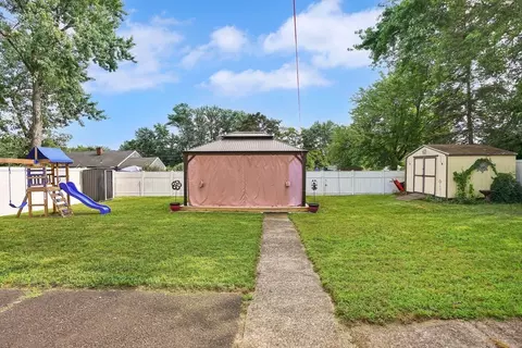 71 Clairmont Ave, Chicopee, MA 01013 photo 36
