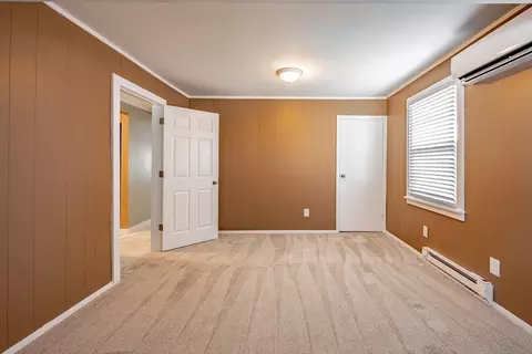 96 8th Ave, Chicopee, MA 01020 photo 13
