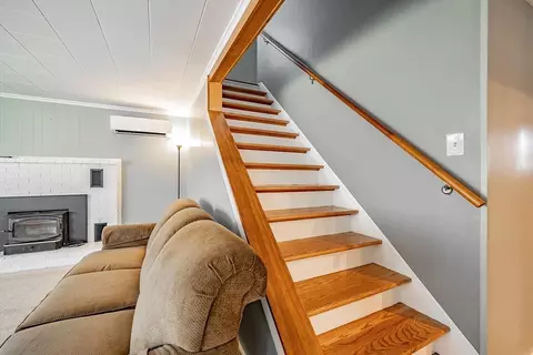96 8th Ave, Chicopee, MA 01020 photo 14