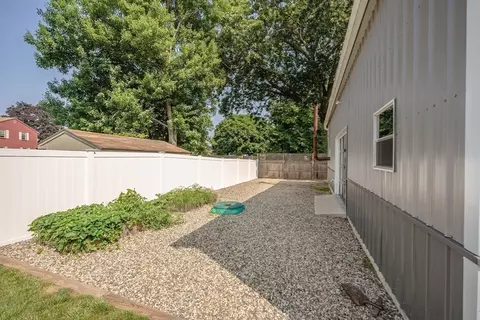96 8th Ave, Chicopee, MA 01020 photo 30