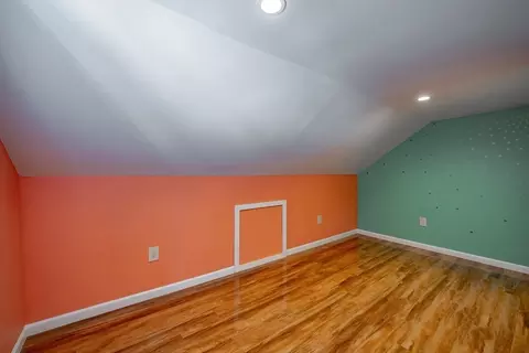 96 8th Ave, Chicopee, MA 01020 photo 17