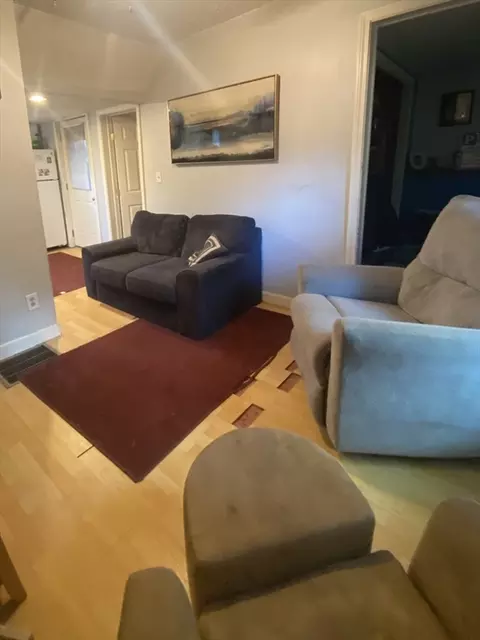 Living - 18 10th St, Wareham, MA 02558 photo 2 of 2