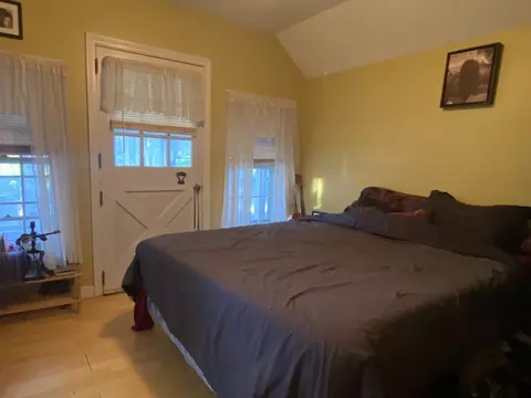 Bedroom - 18 10th St, Wareham, MA 02558 photo 1 of 2