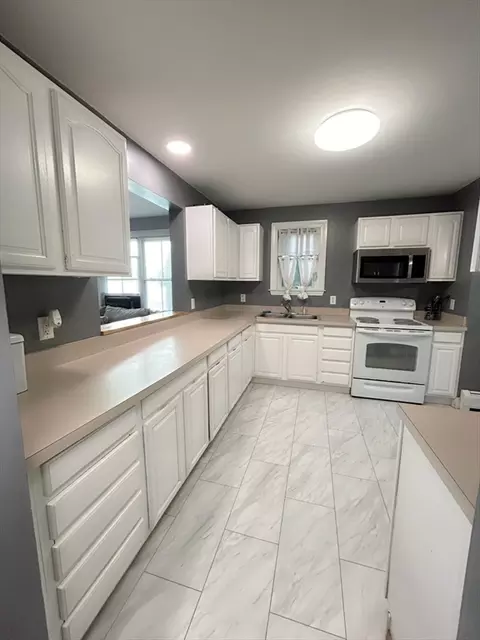 85 Harrison St, Worcester, MA 01604 photo 14