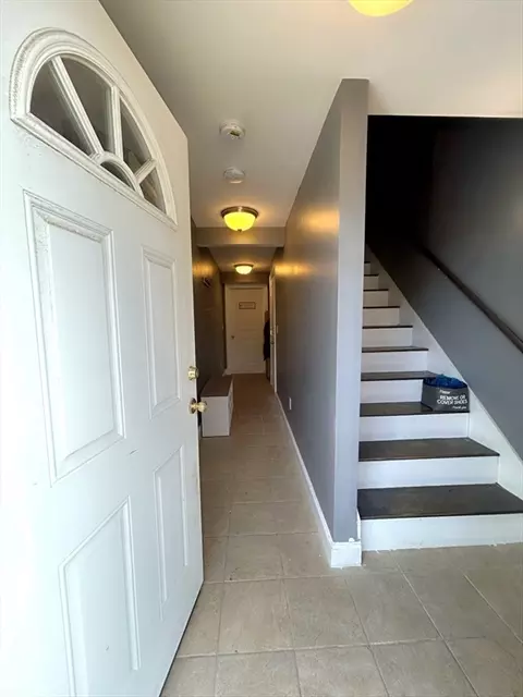 85 Harrison St, Worcester, MA 01604 photo 4