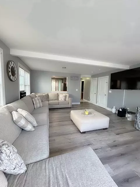 85 Harrison St, Worcester, MA 01604 photo 9