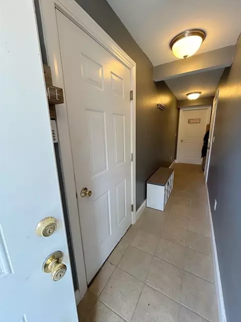 85 Harrison St, Worcester, MA 01604 photo 5