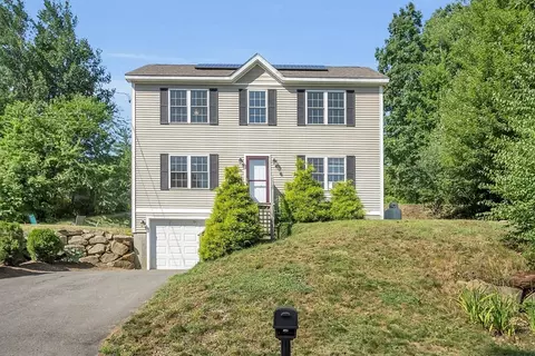 24 Saint Jude Blvd, Fitchburg, MA 01420