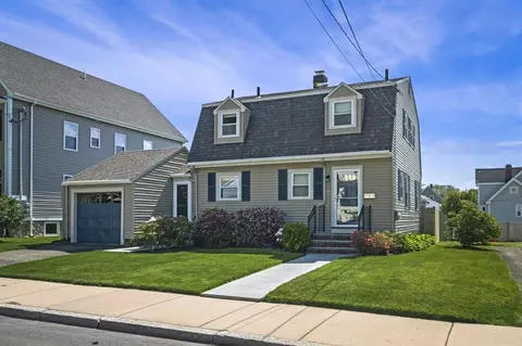 210 Willow St, Boston, MA 02132