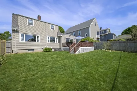 210 Willow St, Boston, MA 02132 photo 32