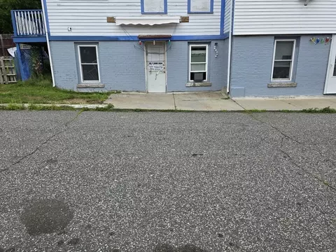 14-18 Park St, Ware, MA 01082 photo 8