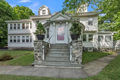 Exterior - 1015 Pleasant, Worcester, MA 01602 photo 2 of 4