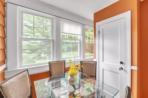 Dining - 1015 Pleasant, Worcester, MA 01602 photo 2 of 2