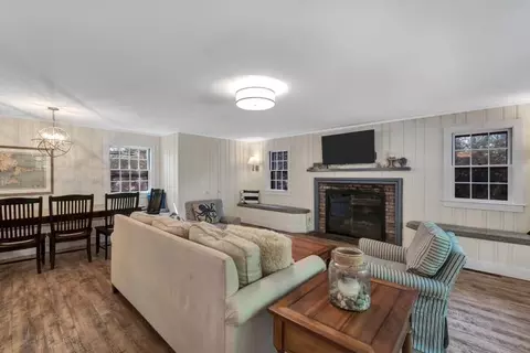 7 Pine Ave, Mashpee, MA 02649 photo 11