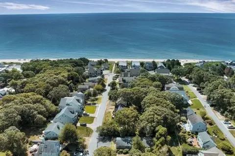7 Pine Ave, Mashpee, MA 02649 photo 8
