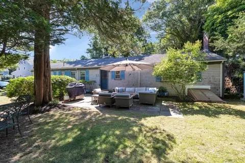7 Pine Ave, Mashpee, MA 02649 photo 5