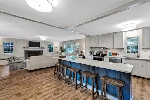 7 Pine Ave, Mashpee, MA 02649 photo 9