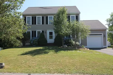 8 Kayak Trl, Norton, MA 02766