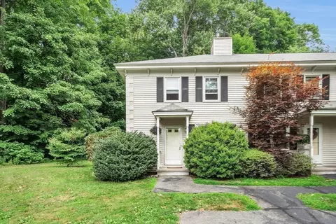 19 W Main St #9, Merrimac, MA 01860