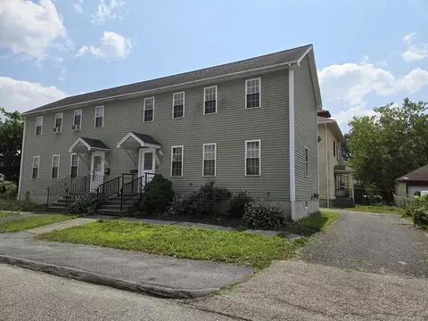 4 Palm St, Worcester, MA 01604 photo 2