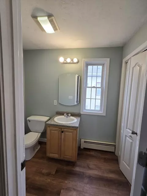 4 Palm St, Worcester, MA 01604 photo 17