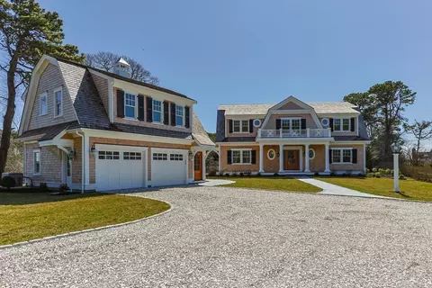 16 Seapine Rd, Chatham, MA 02650