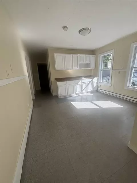9 Pleasant Ter, Worcester, MA 01609 photo 8
