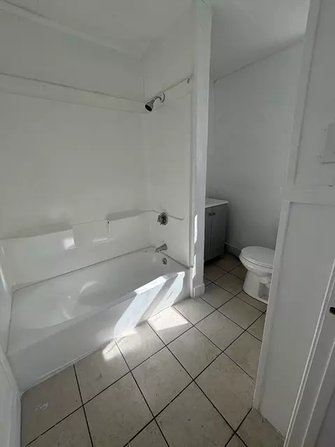 9 Pleasant Ter, Worcester, MA 01609 photo 17