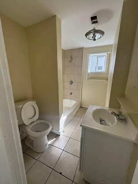 9 Pleasant Ter, Worcester, MA 01609 photo 14