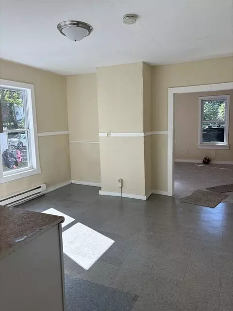 9 Pleasant Ter, Worcester, MA 01609 photo 10