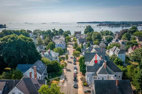 17-19 Atlantic Ave #17 1/2, Beverly, MA 01915