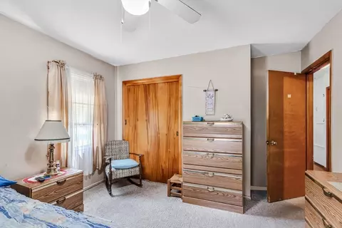 105 Hermitage Dr, Springfield, MA 01129 photo 9