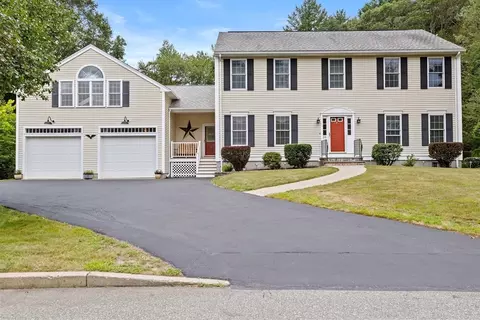 28 Winter Cir, Rockland, MA 02370