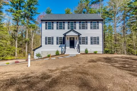 29 Rocky Mdw, Middleboro, MA 02364