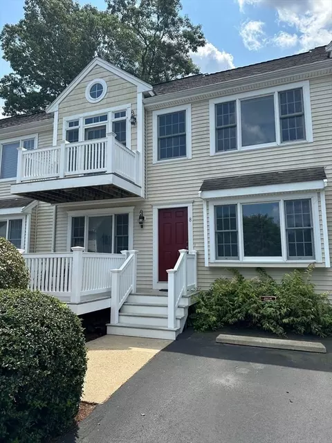 235 Carver #8, Plymouth, MA 02360