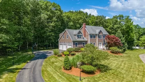 6 Emily Way, Franklin, MA 02038