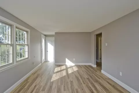 243 Murphy Ln, Chicopee, MA 01020 photo 17