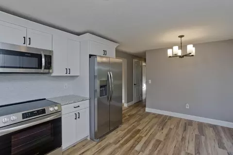 243 Murphy Ln, Chicopee, MA 01020 photo 10