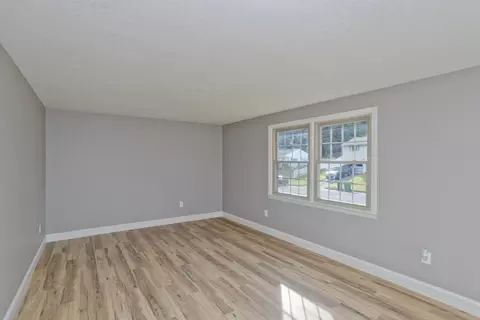 243 Murphy Ln, Chicopee, MA 01020 photo 18
