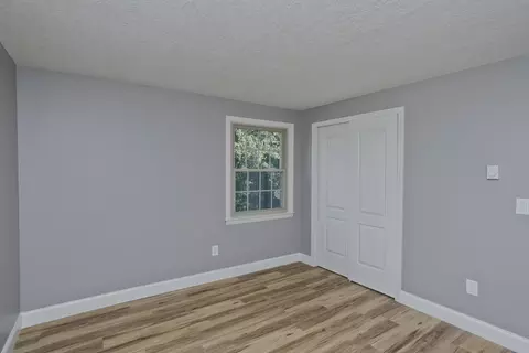 243 Murphy Ln, Chicopee, MA 01020 photo 23