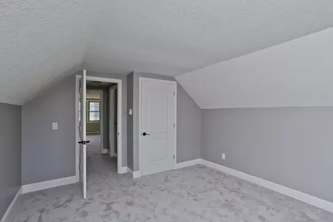 243 Murphy Ln, Chicopee, MA 01020 photo 31