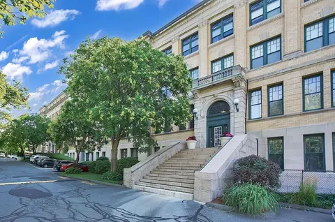 Exterior - 235 State St #227, Springfield, MA 01103 photo 3 of 3