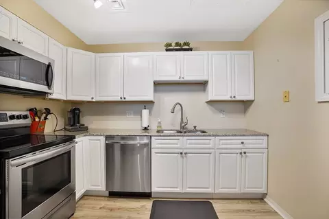 Kitchen - 235 State St #227, Springfield, MA 01103 photo 2 of 6