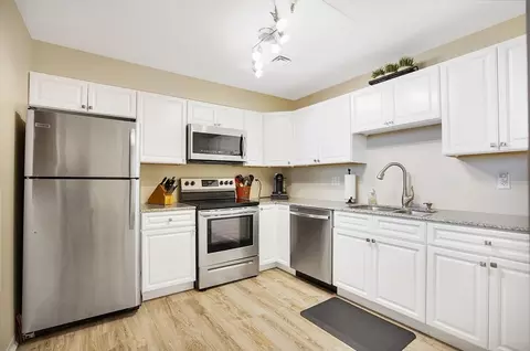 Kitchen - 235 State St #227, Springfield, MA 01103 photo 3 of 6