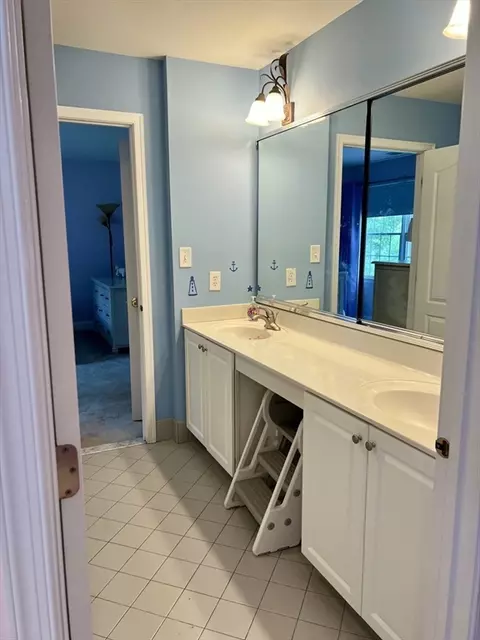 24 Endean Dr, Walpole, MA 02032 photo 32
