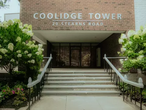 20 Stearns Rd #62, Brookline, MA 02446