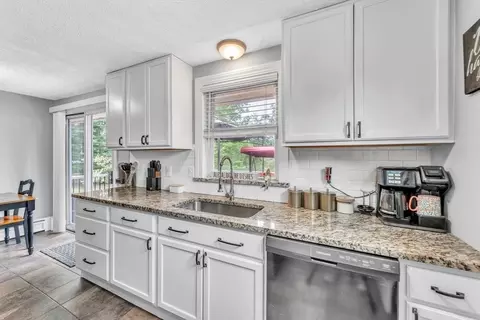 Kitchen - 64 Hillside Dr, Springfield, MA 01118 photo 2 of 4