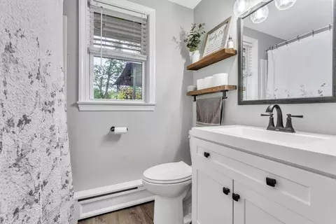 Bath - 64 Hillside Dr, Springfield, MA 01118 photo 1 of 2