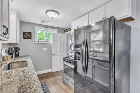Kitchen - 64 Hillside Dr, Springfield, MA 01118 photo 3 of 4